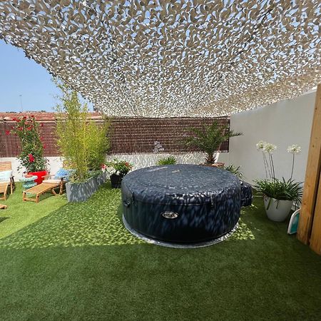 L'Avant Scene Meuble 5 Etoiles Parking Gratuit Jacuzzi Авиньон Екстериор снимка
